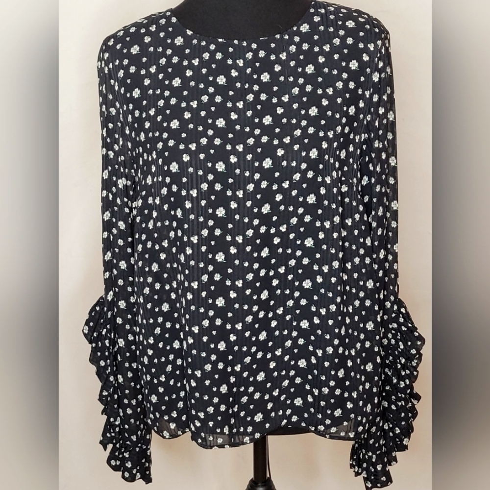H&M Floral Blouse w/ Statement Sleeves - Size 6